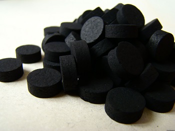 Det er værd at understrege, at aktivt kul skal kun anvendes i form af tabletter