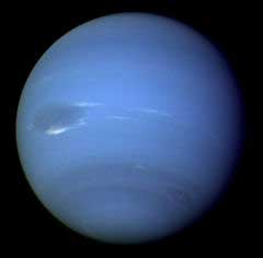 Нептун является восьмой и самой далекой известной планетой от Солнца в Солнечной системе